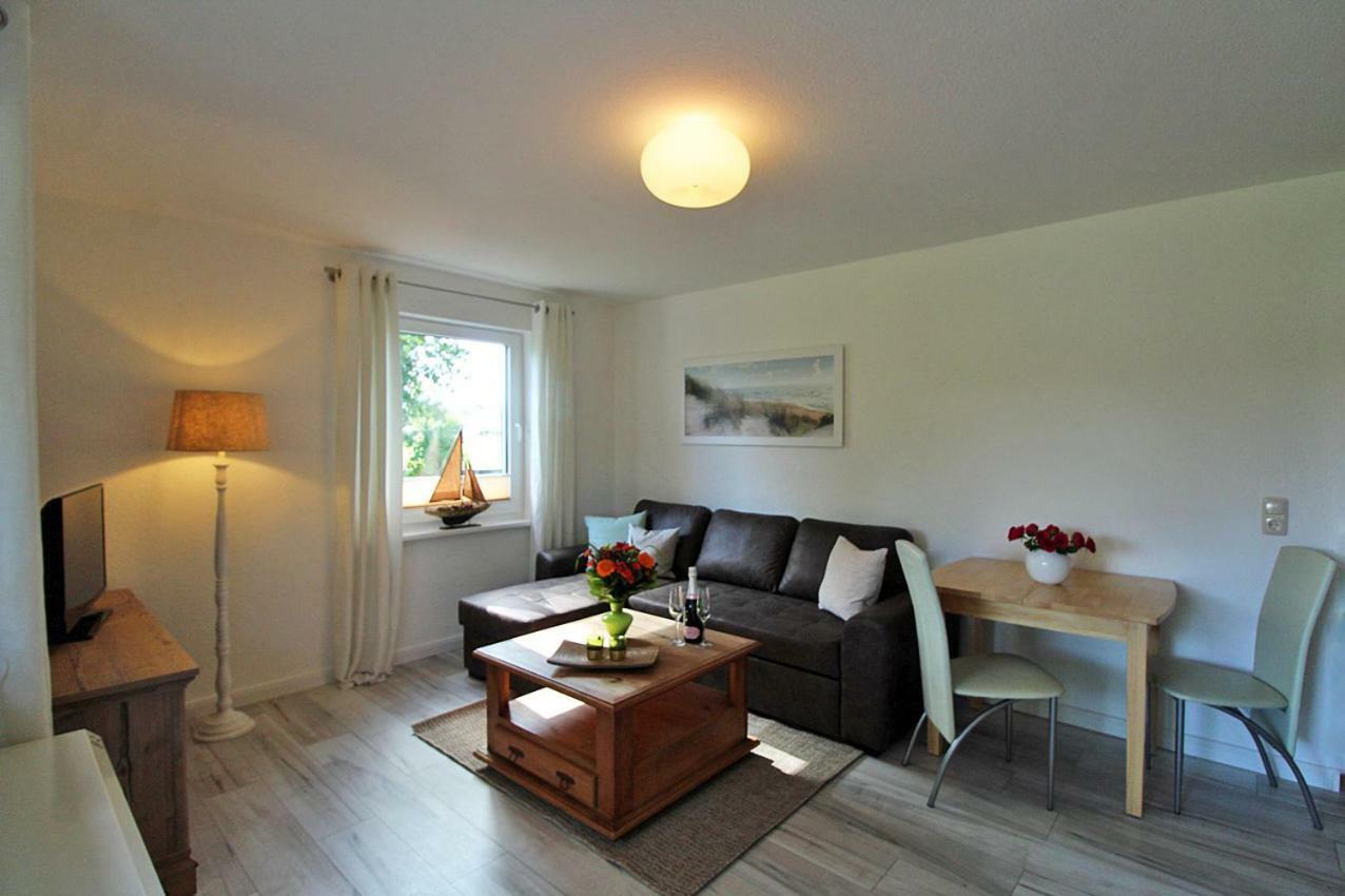 Zur Alten Boddenfischerei Ferienwohnung Zander Neuendorf Heide Exterior foto